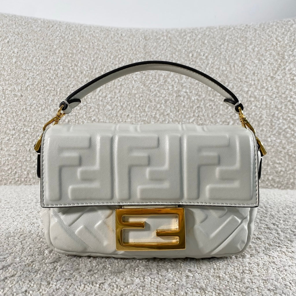 fendi backpack mini white Pre-owned Fendi Mini Baguette White – Beccas Bags