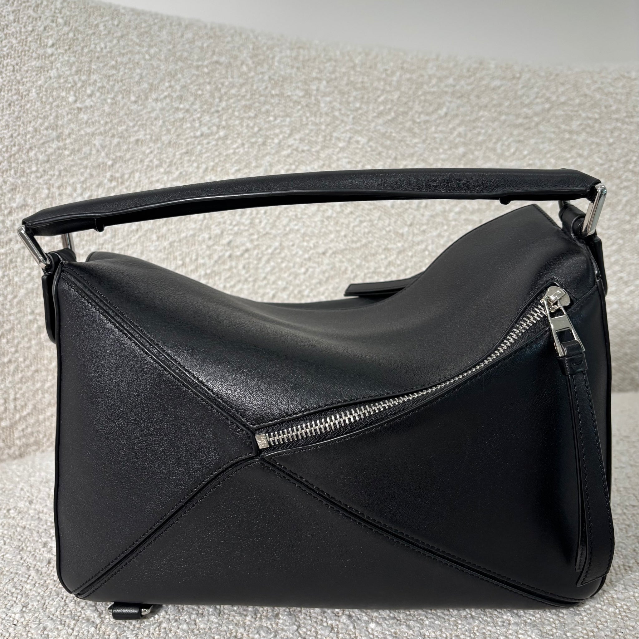 Pre-owned Loewe Puzzle Bag Black Medium – Beccas Bags