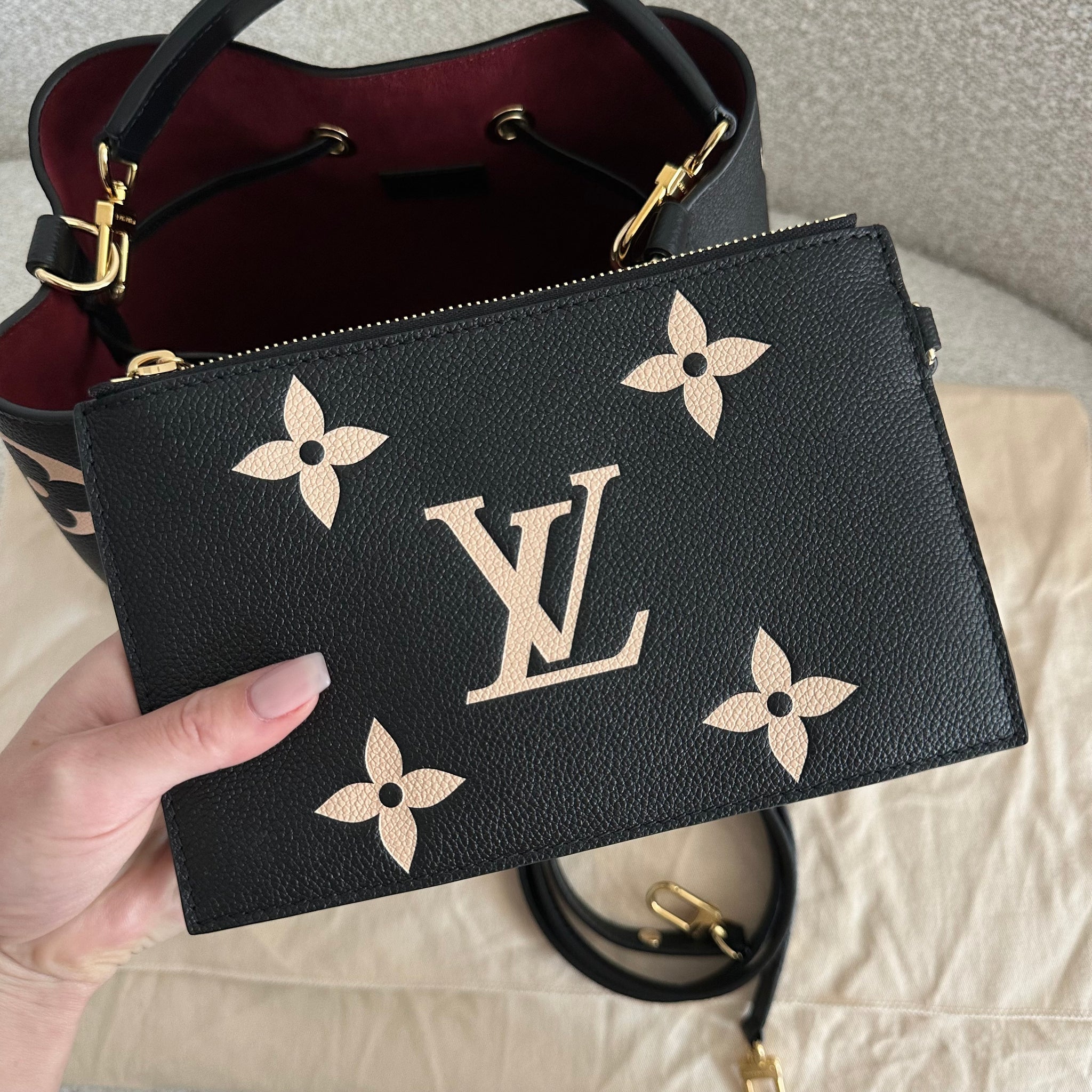 Pre-owned Louis Vuitton Bicolor Monogram Empreinte Leather Neo Noe
