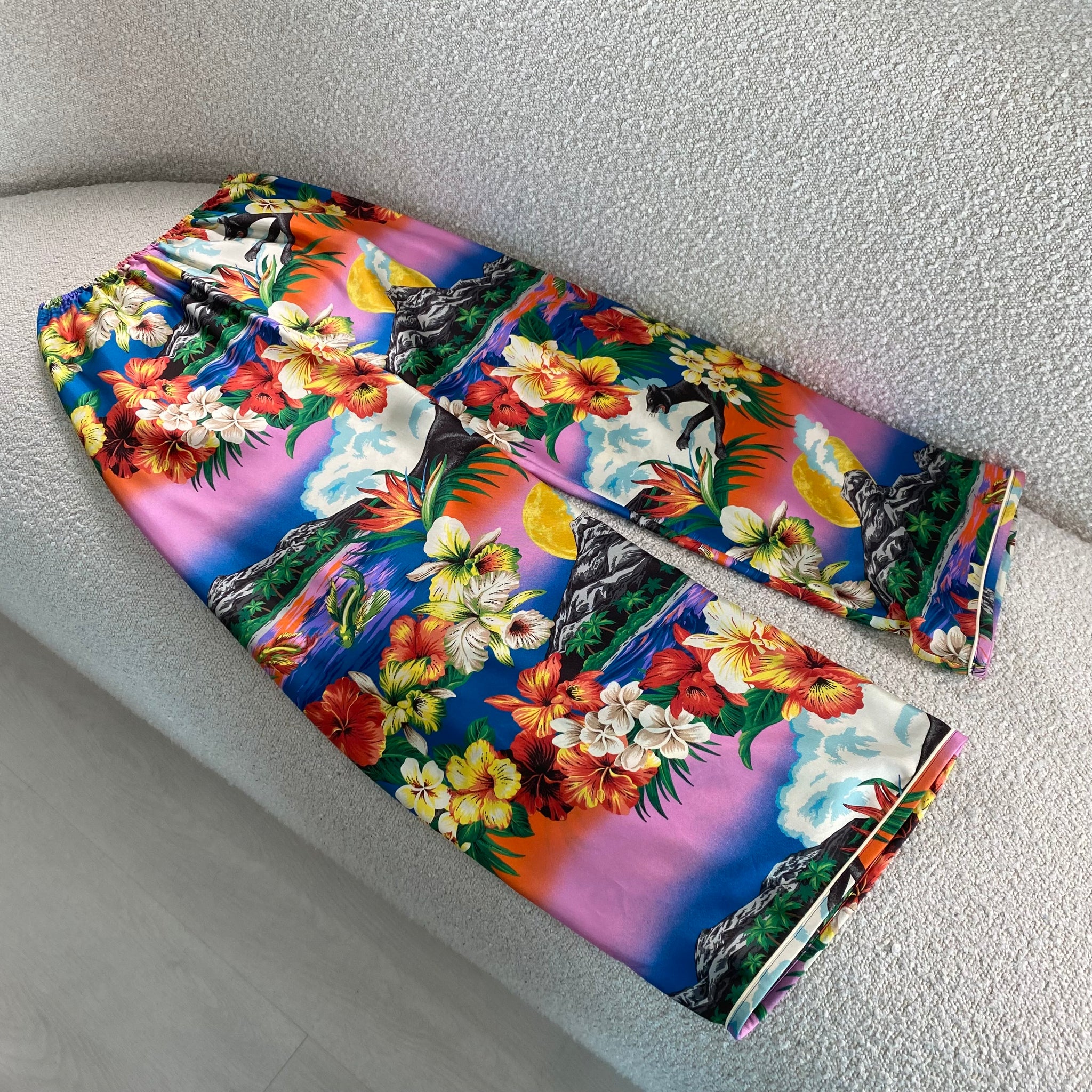 Pre-owned Gucci Hawaiian Print Silk Pant In 5722 Rosa – Beccas Bags