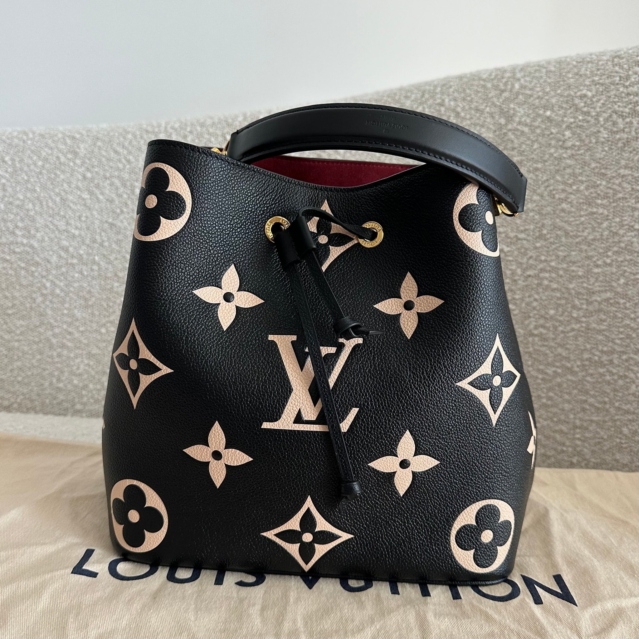 Pre-owned Louis Vuitton Bicolor Monogram Empreinte Leather Neo Noe