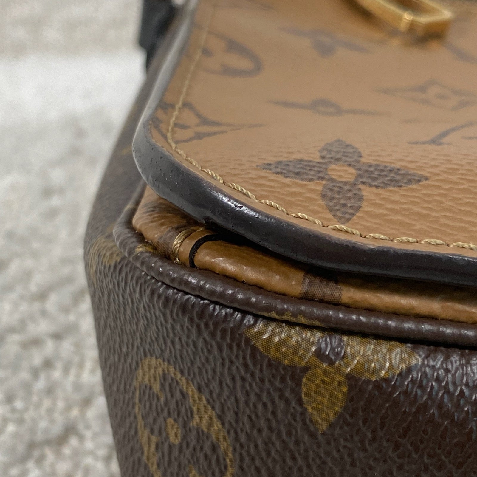 Pre-owned Louis Vuitton Pochette Métis Bag Reverse Monogram