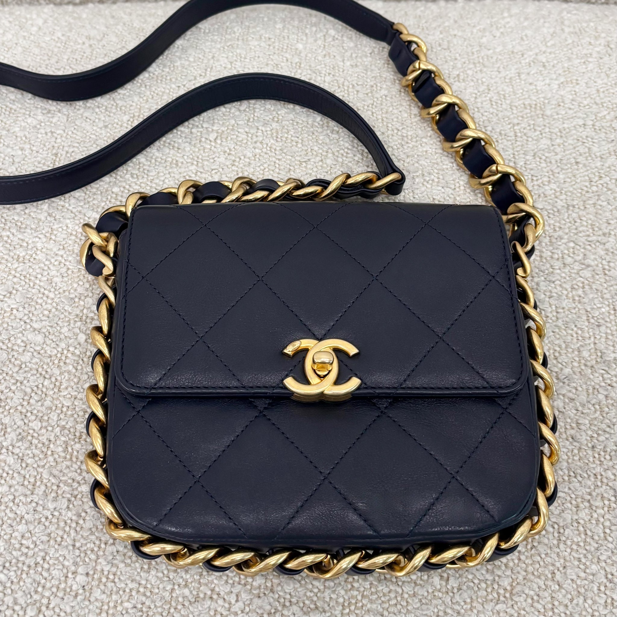 Pre-owned Chanel flap matelassé-quilting chain-strap shoulder bag