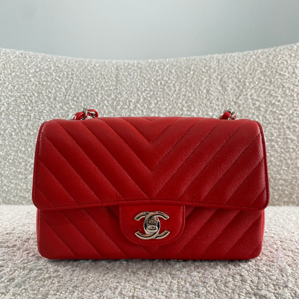 Pre-owned Chanel Mini Rectangle Classic Flap Chevron Red Caviar