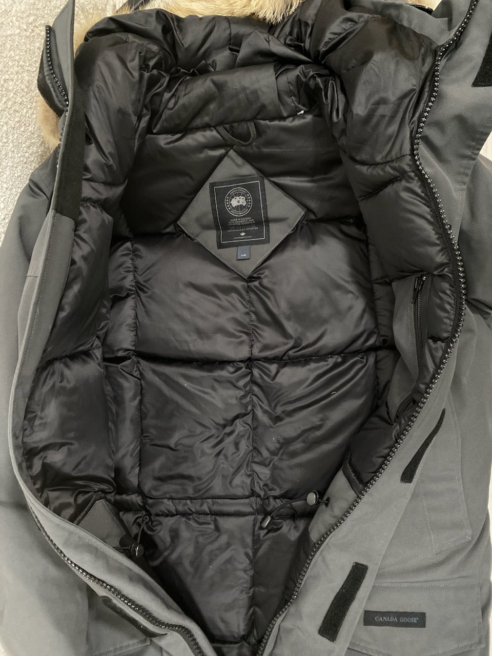 Pre-owned Canada Goose 2062MB with Removable Fur – Beccas Bags