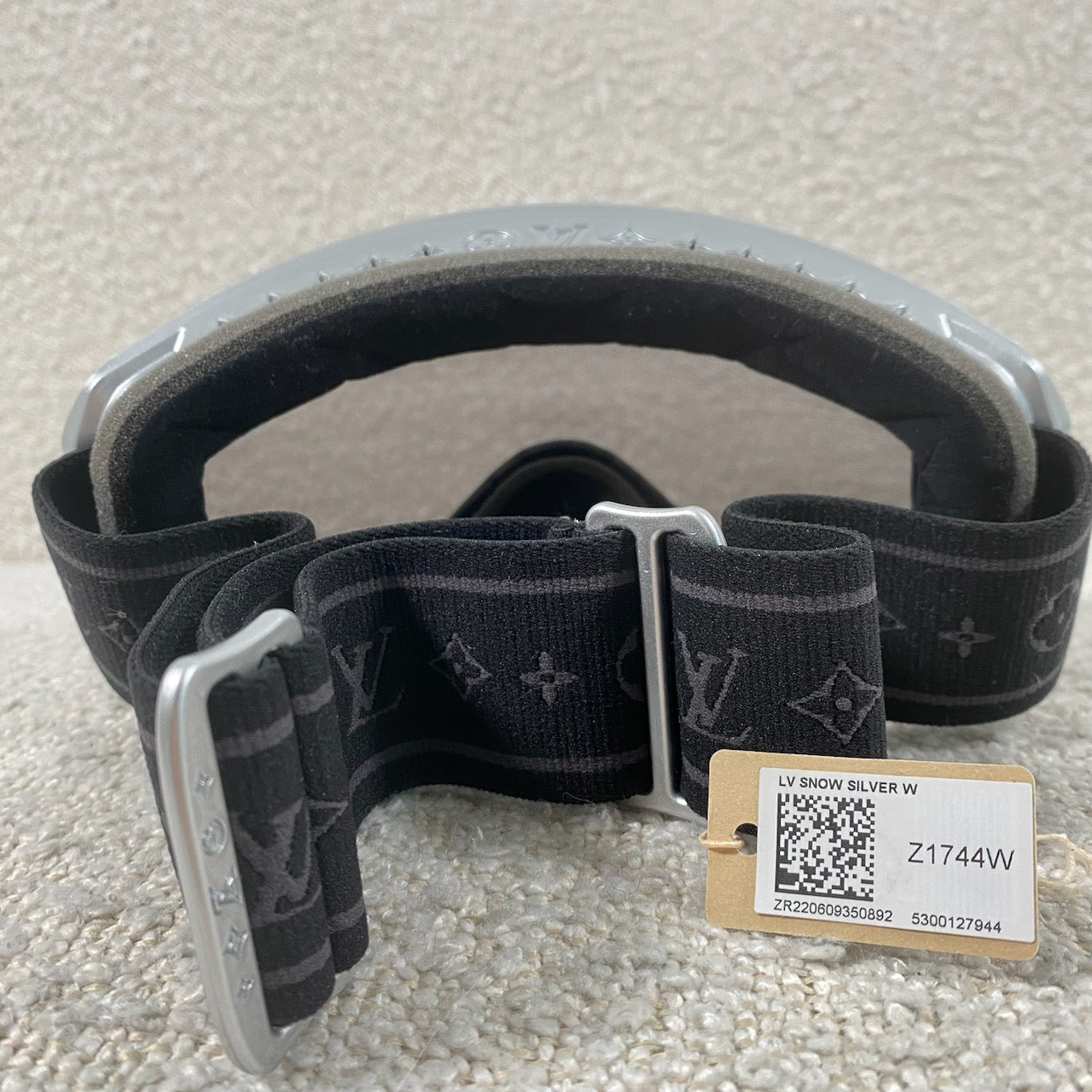 Pre-owned Louis Vuitton Snow Mask – Beccas Bags