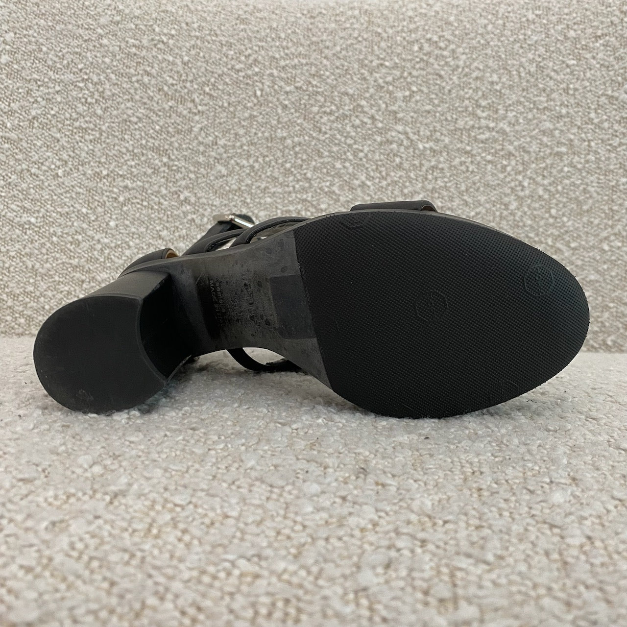 Hermesエルメスブラックレザー スクエアトゥ ミュール36.5 Hermes