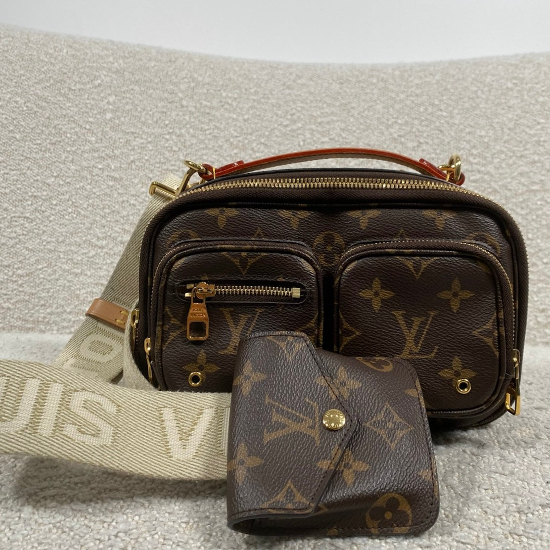 Pre-owned LOUIS VUITTON Monogram Utility Crossbody Bag – Beccas Bags