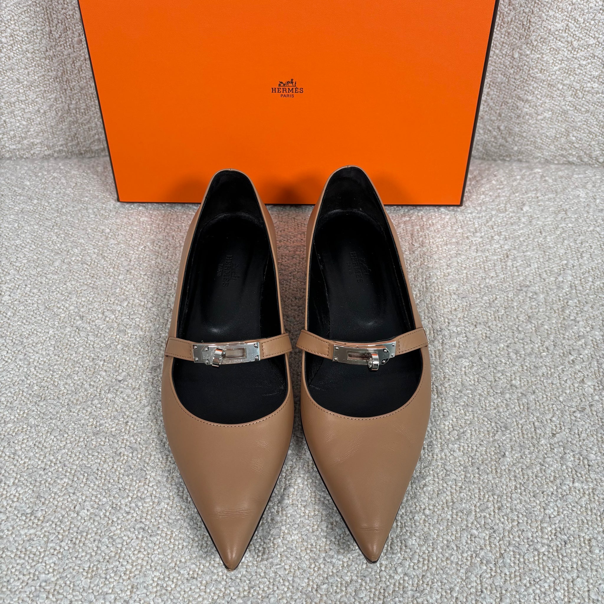 Pre-owned Hermes Kelly Ballet Flats 38 Naturel Clair – Beccas Bags