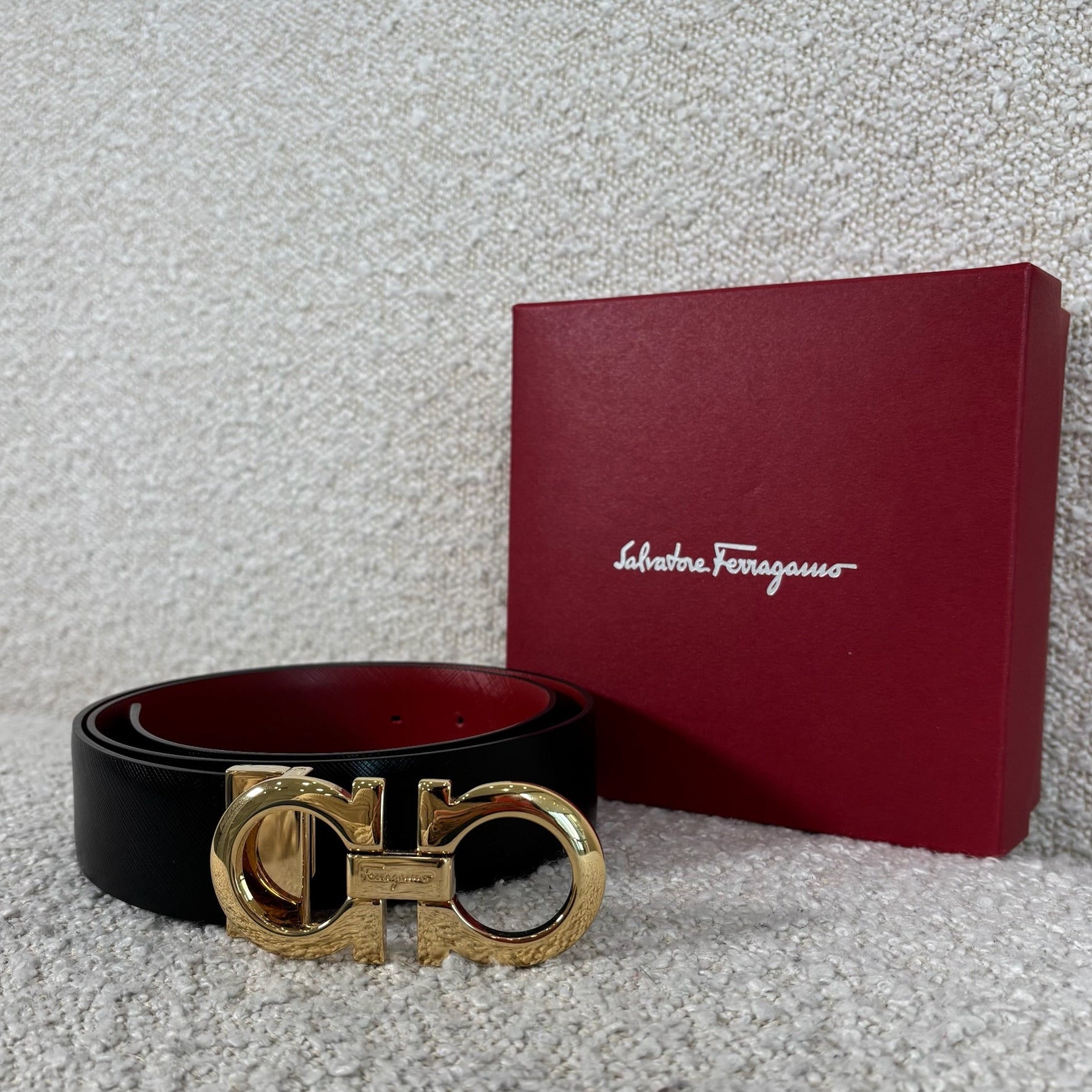 Pre-owned Ferragamo Reversible Gancini belt size 100  display picture 2