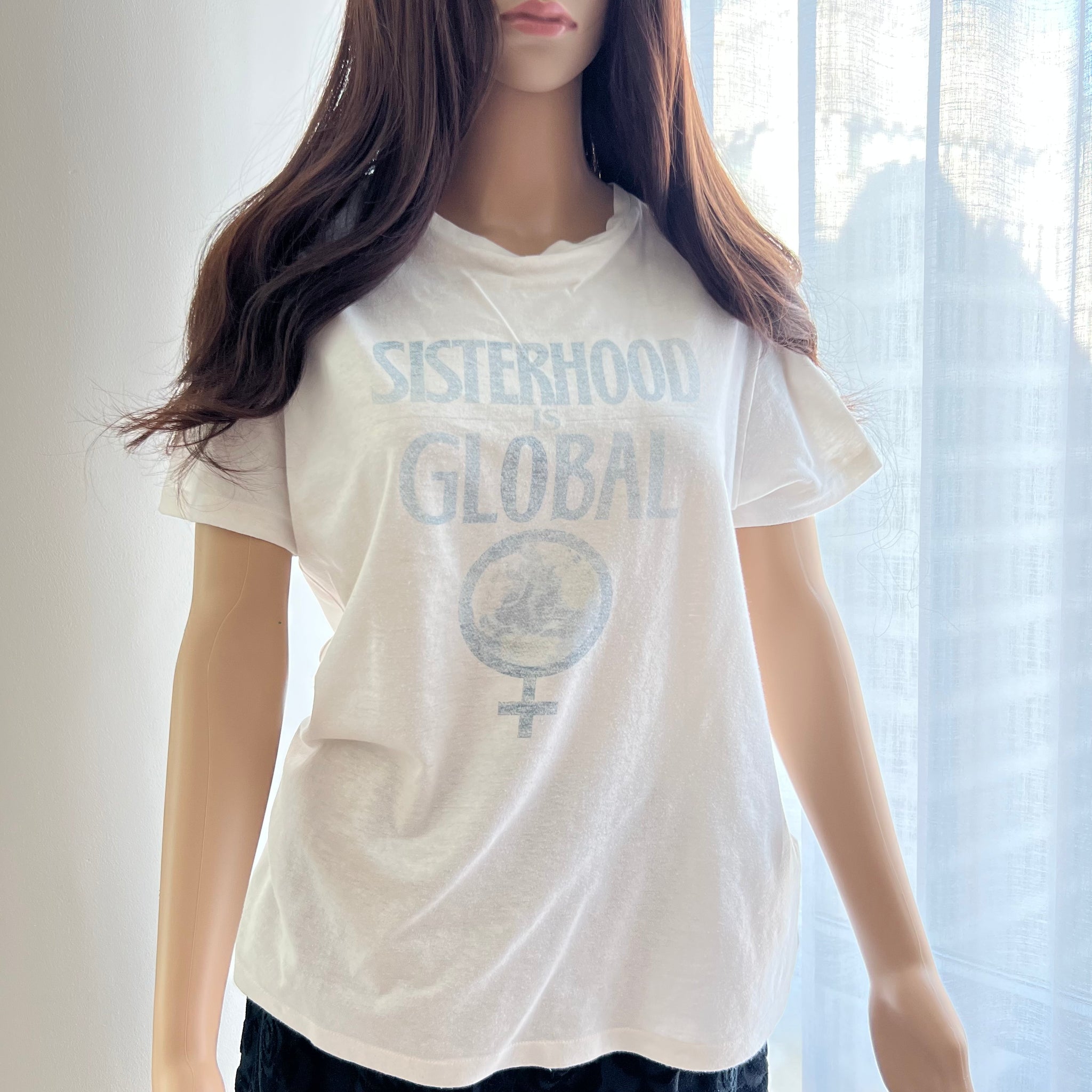 Pre-owned Dior Sisterhood Is Global T-Shirt Size M – Beccas Bags Pre-owned Dior Sisterhood Is Global T-Shirt Size M – Beccas Bags