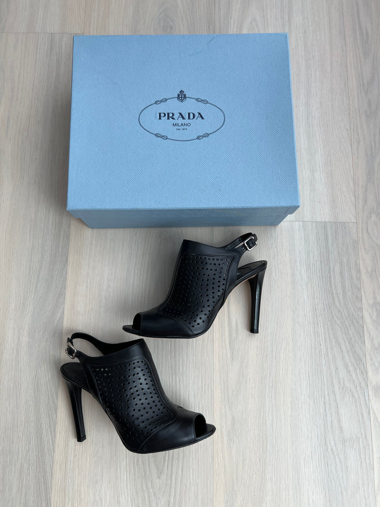 Prada calzature 2025 donna sandals