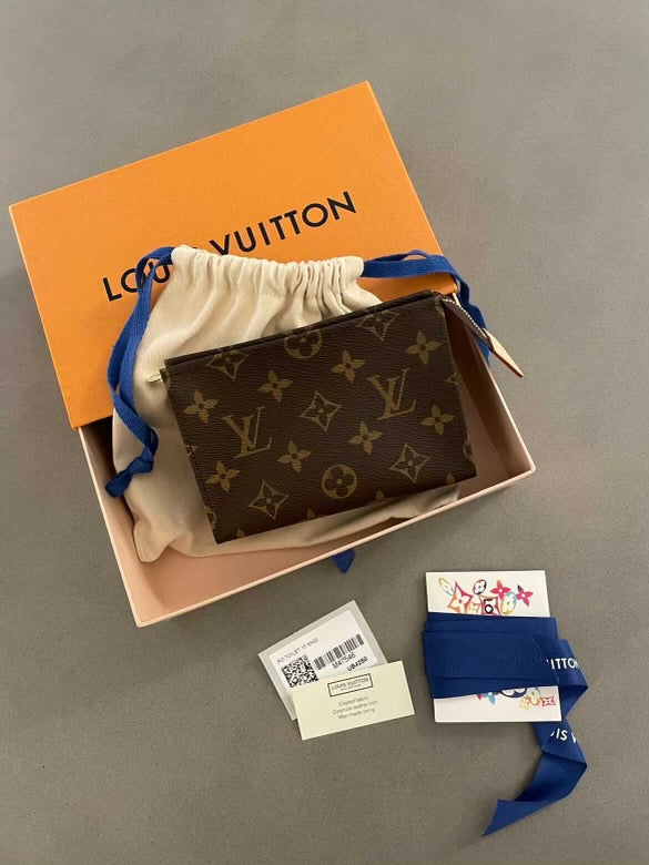 Louis Vuitton toiletry 15 bag – Beccas Bags