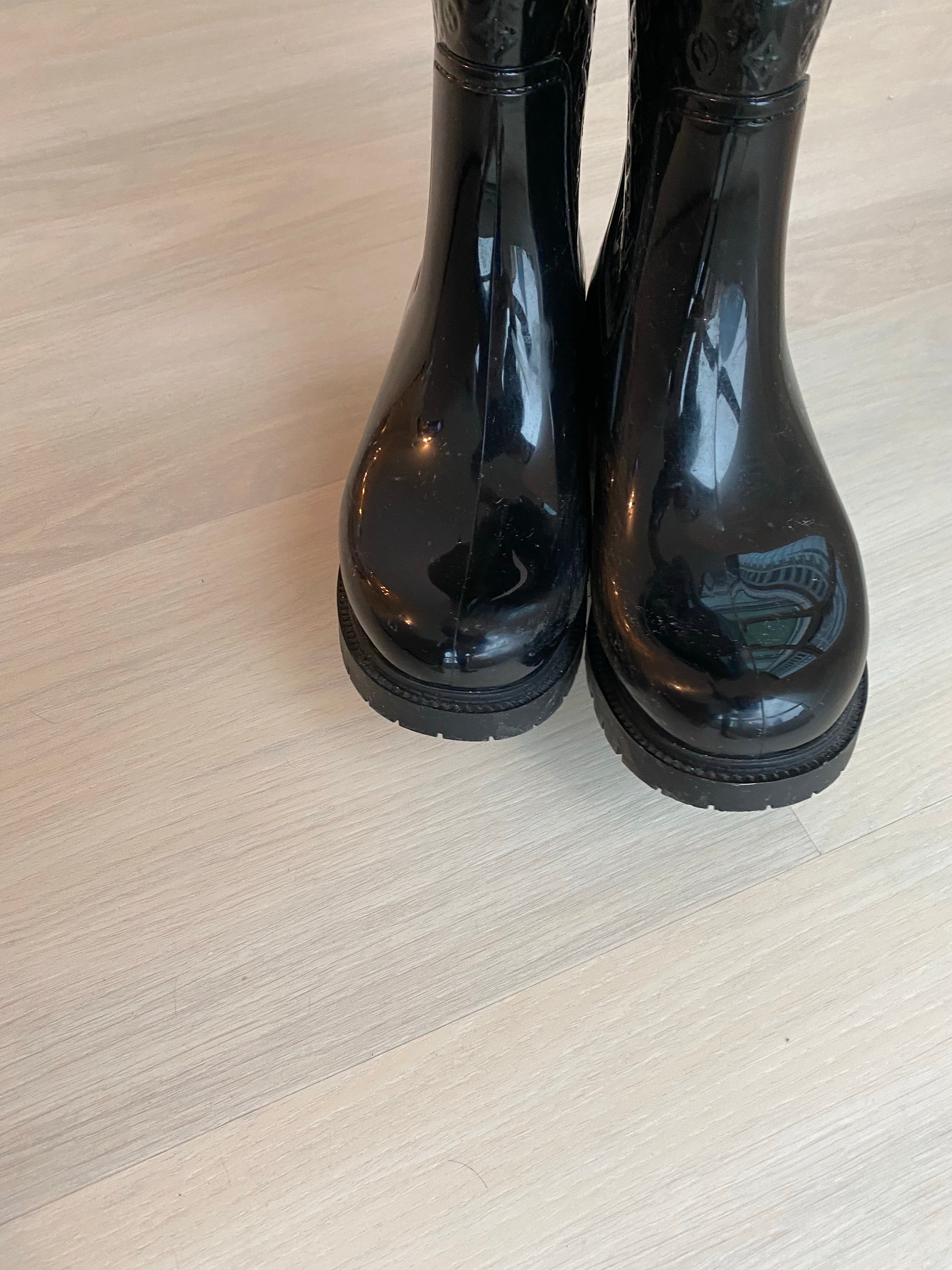 Louis Vuitton monogram rain boots – Beccas Bags