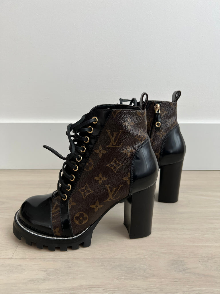 Louis Vuitton - Authenticated Star Trail Ankle Boots - Leather Grey for Women, Very Good Condition