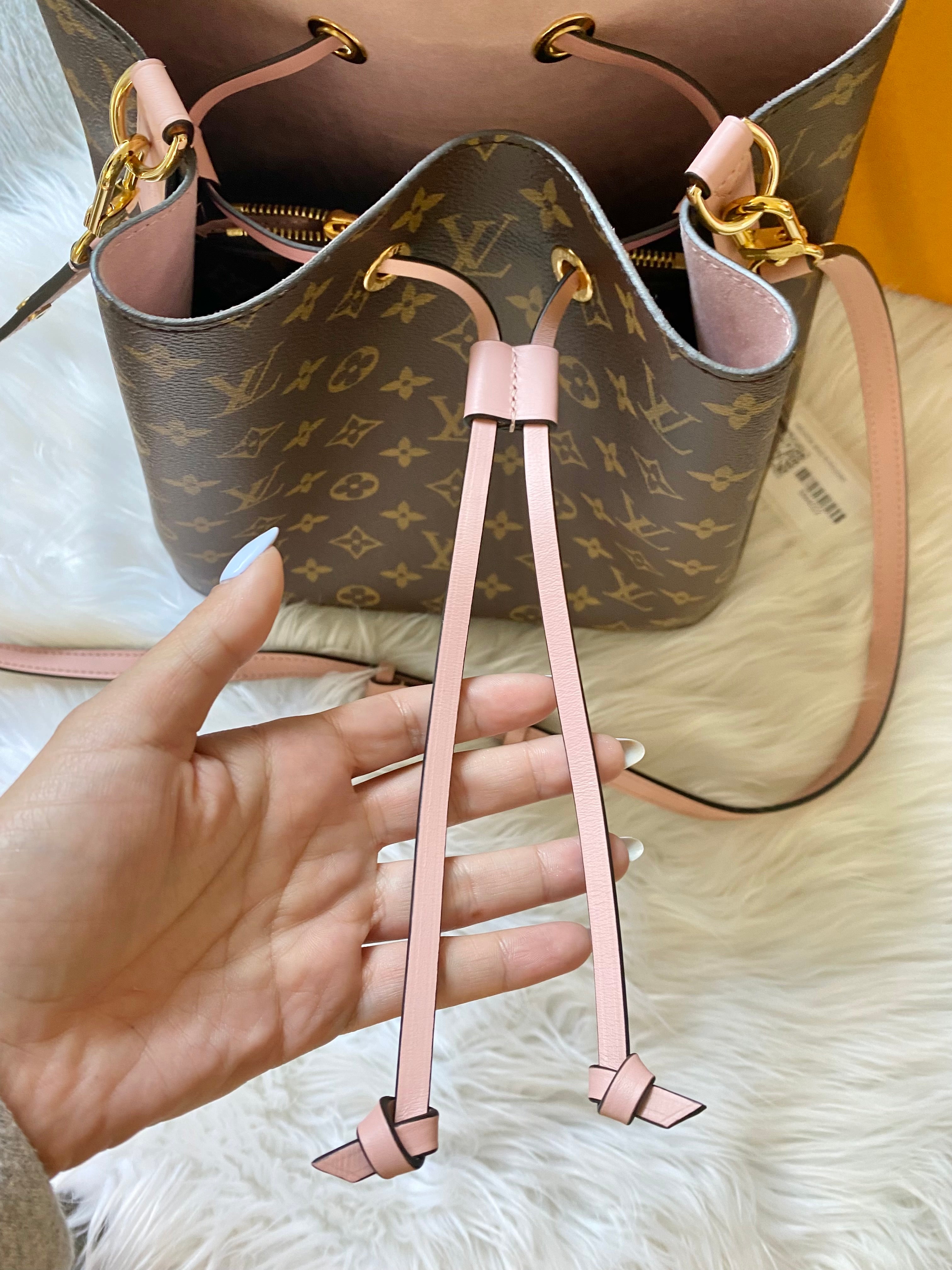 Louis Vuitton Neonoe Bag Pink