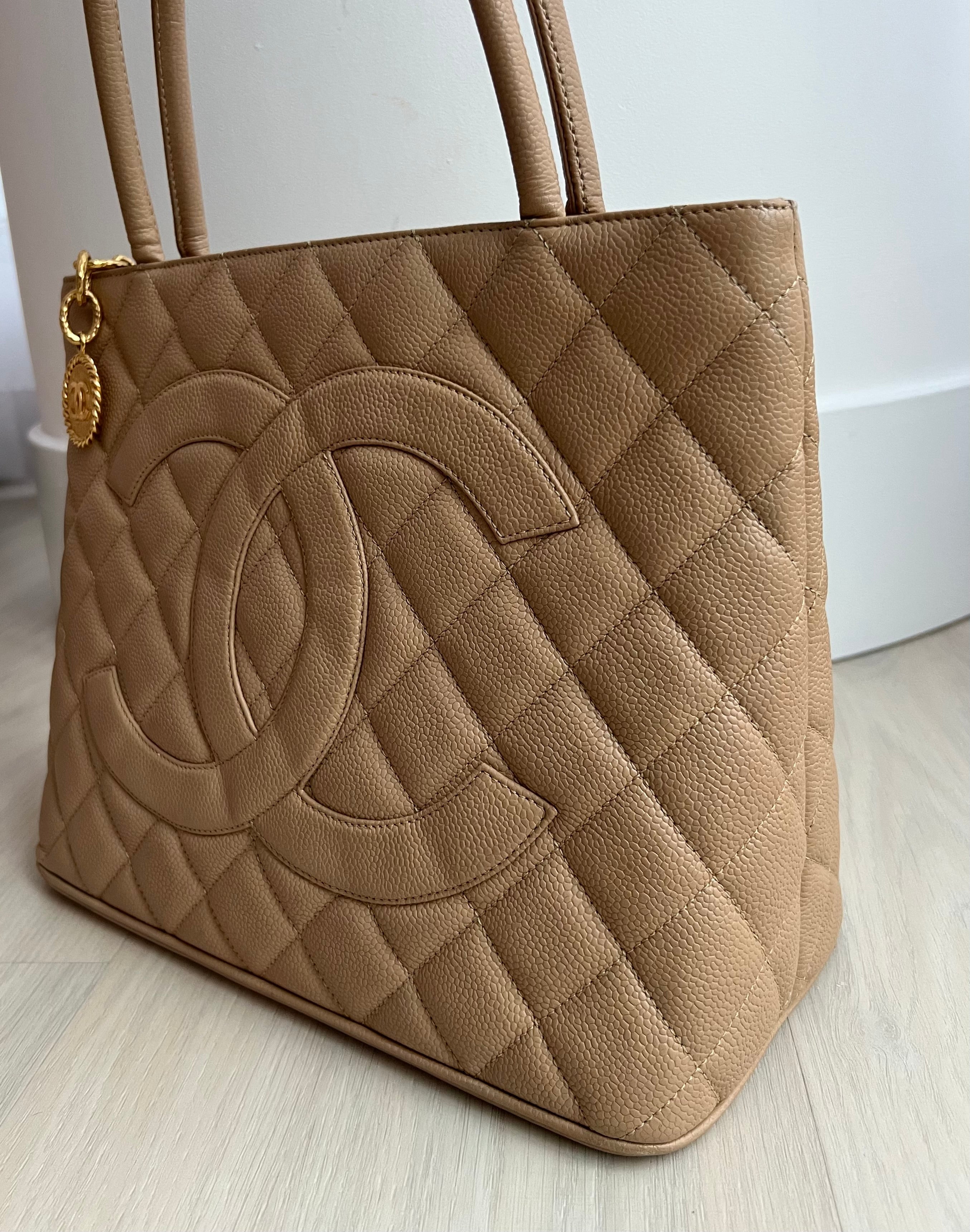 Chanel medallion tote – Beccas Bags