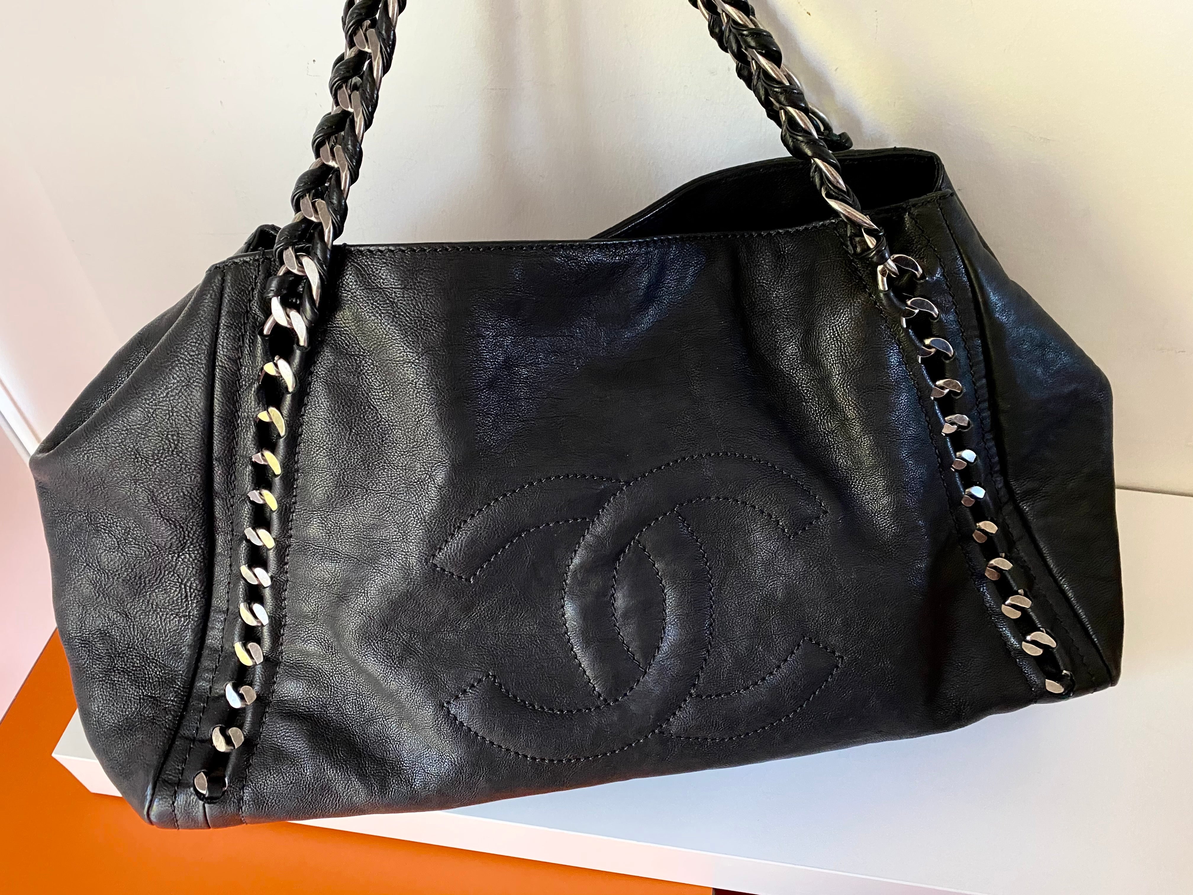 Chanel Black Glazed Caviar Modern Chain Tote - Shop Chanel Handbags CA