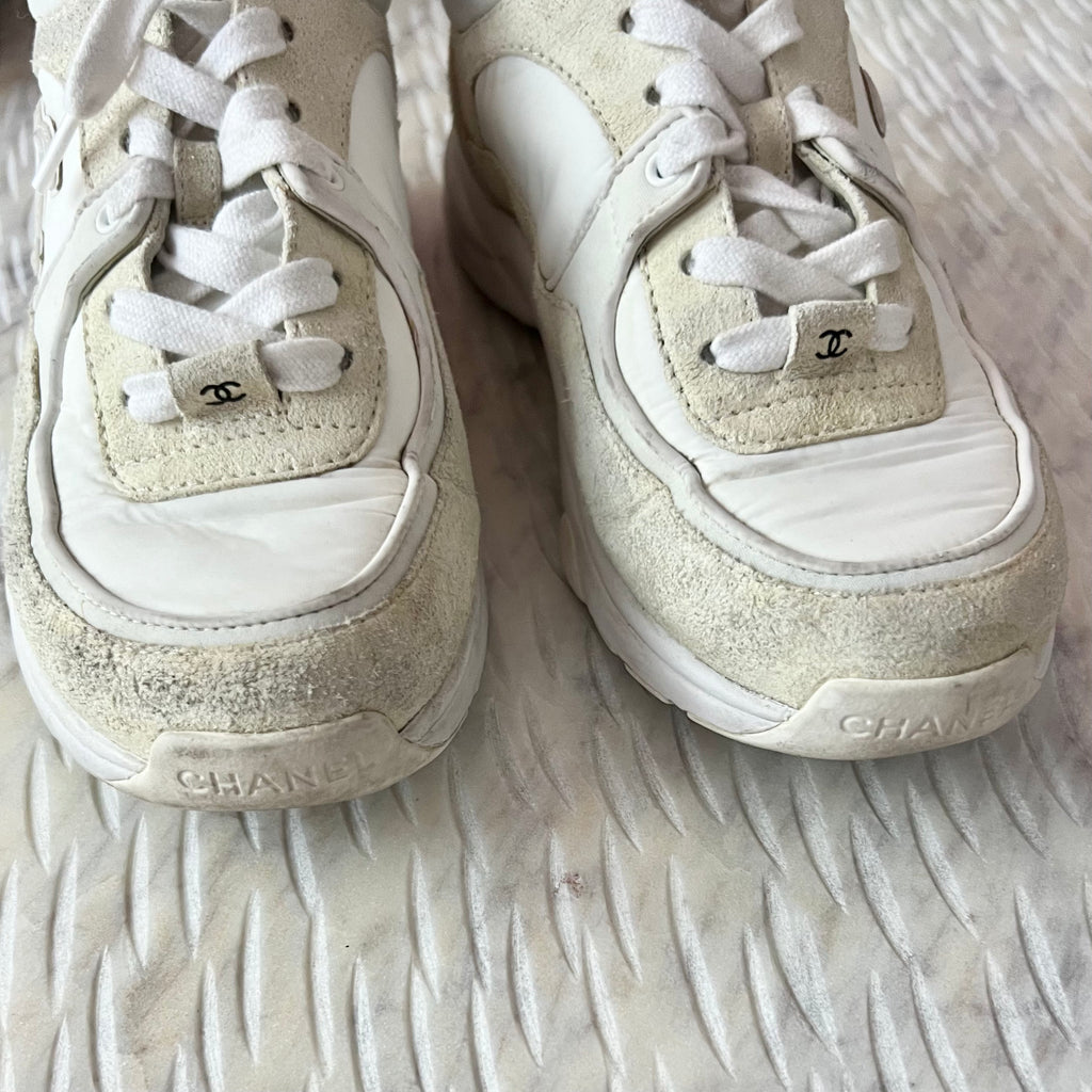 Chanel CC Sneakers – Beccas Bags